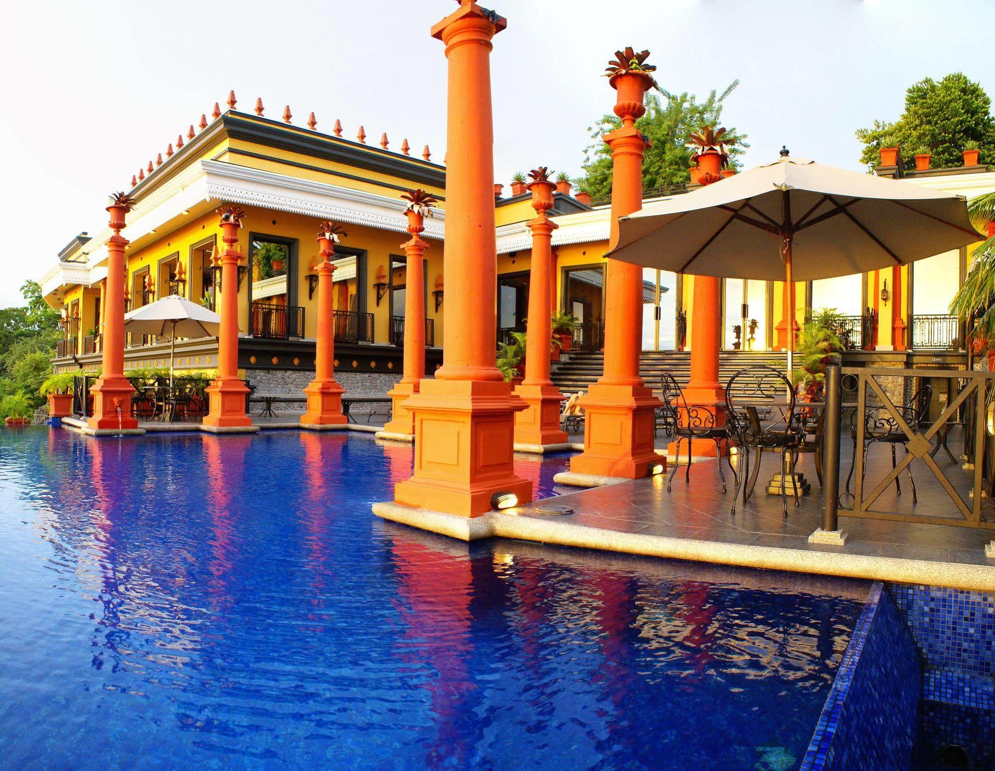 Zephyr Palace Luxury Hotel Jaco