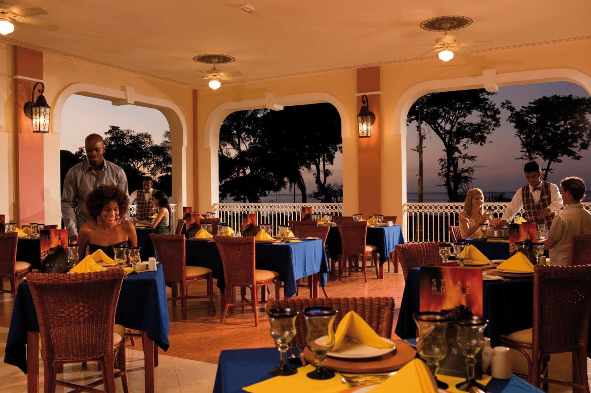 Riu Guanacaste Sardinal