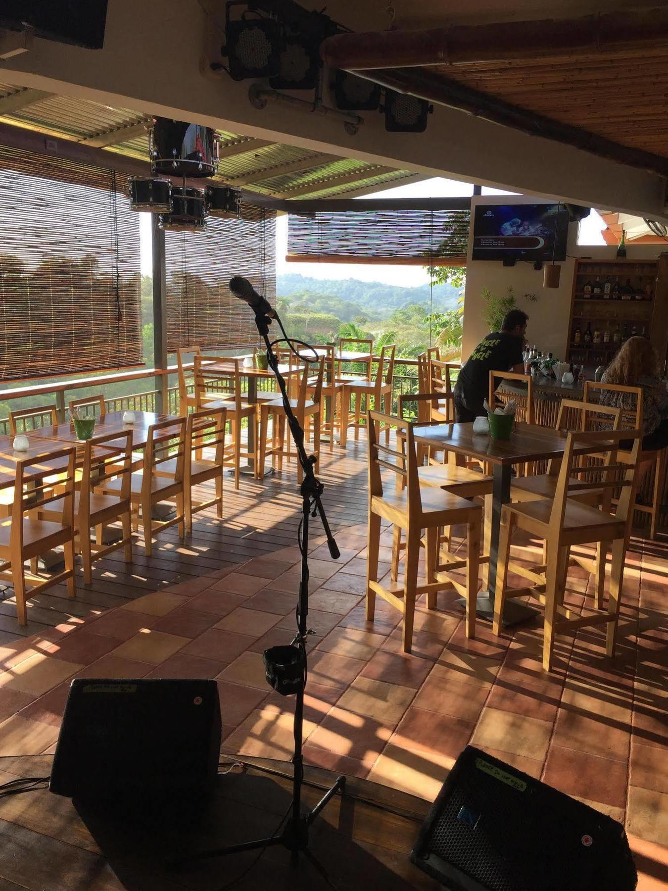 Alma De Hotel