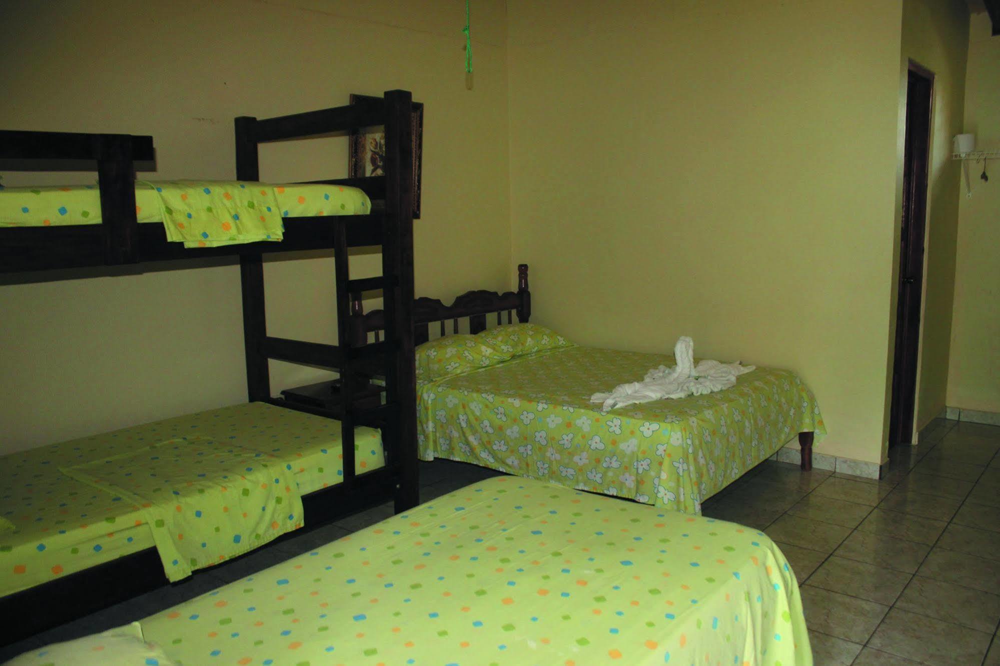 Loma Real Hot Springs Hotel 2*