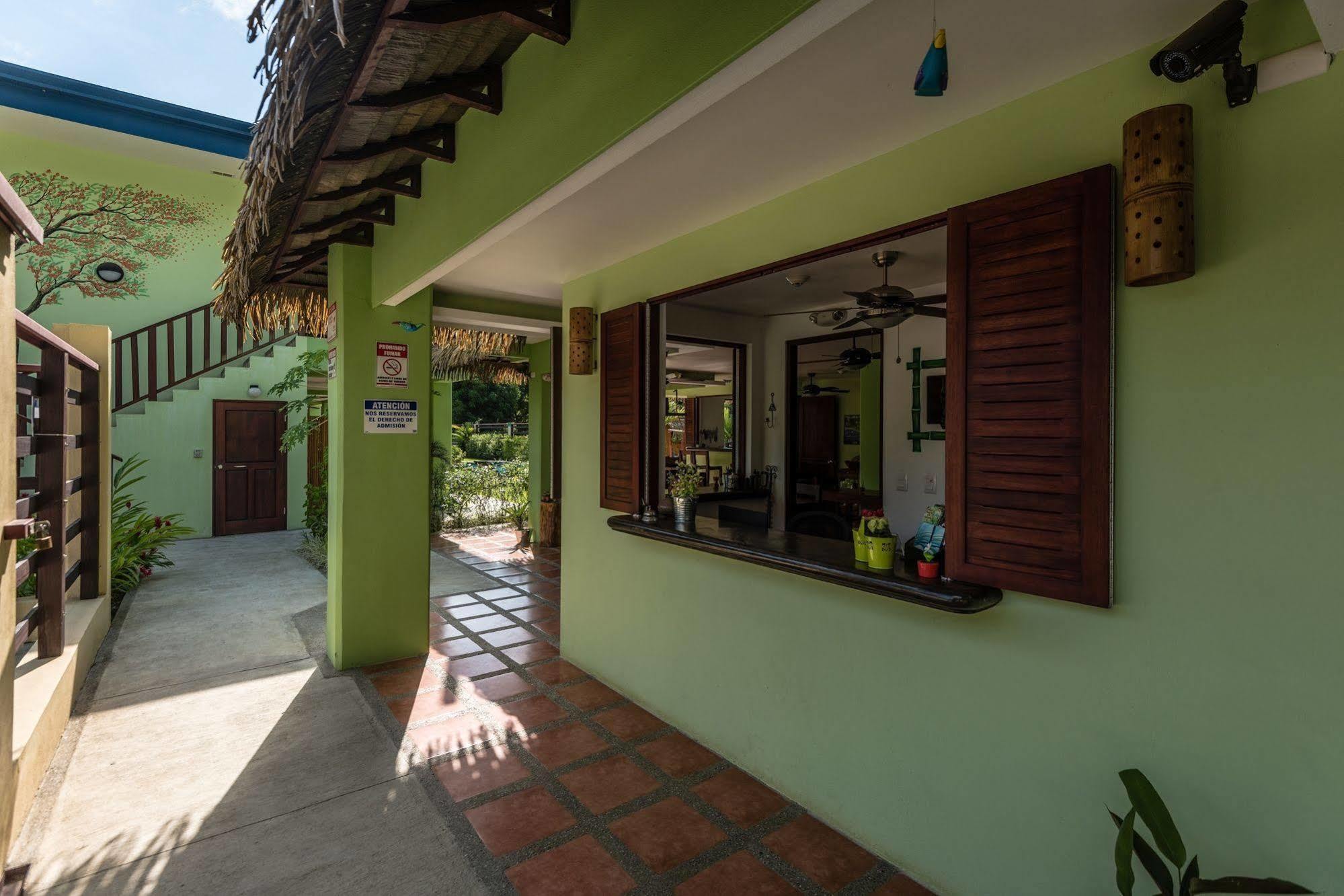 Hotel Mavi Surf