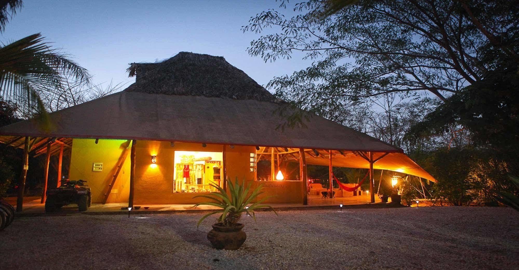 Hotel Mauna Loa