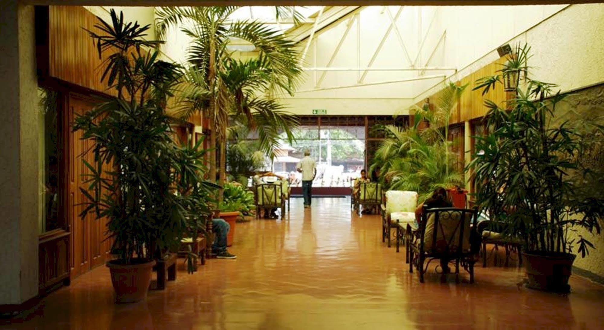 Hotel Boyeros