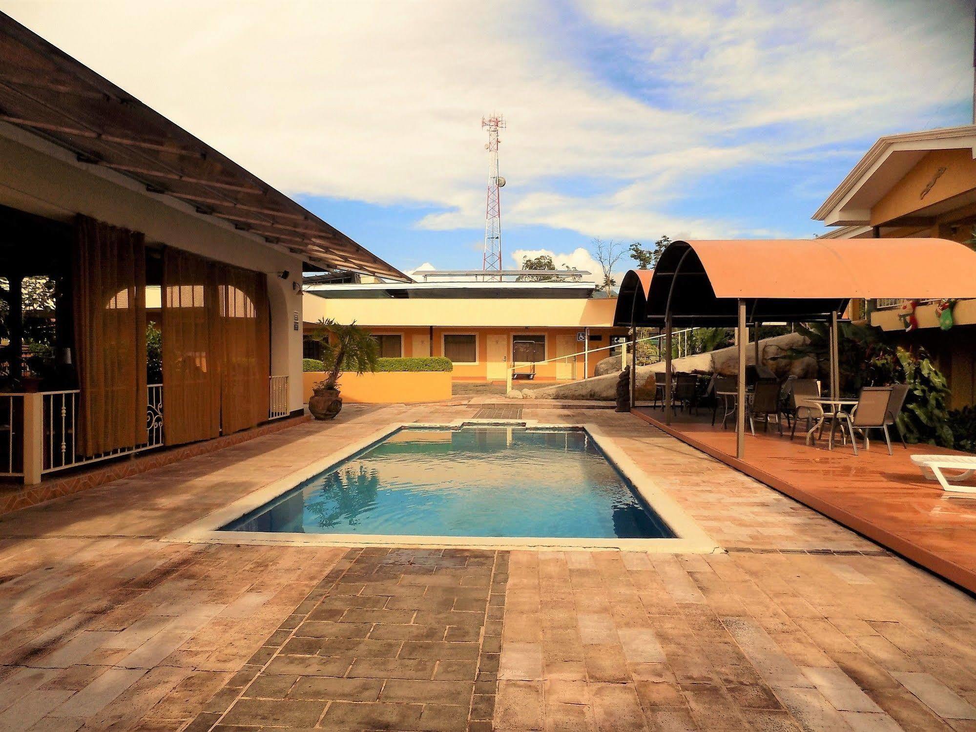 Zima Hotel San Isidro De El General