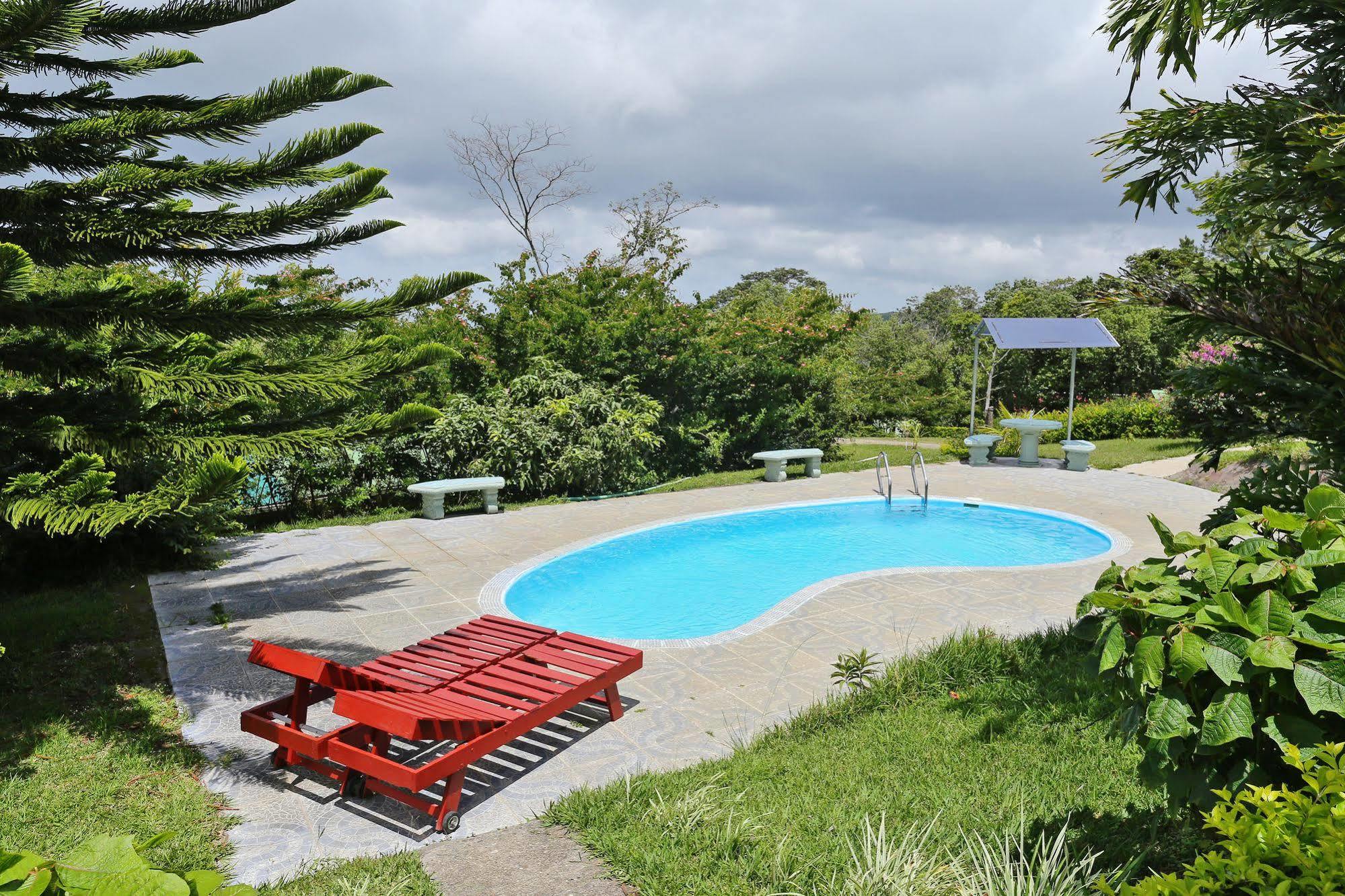La Pradera 4*