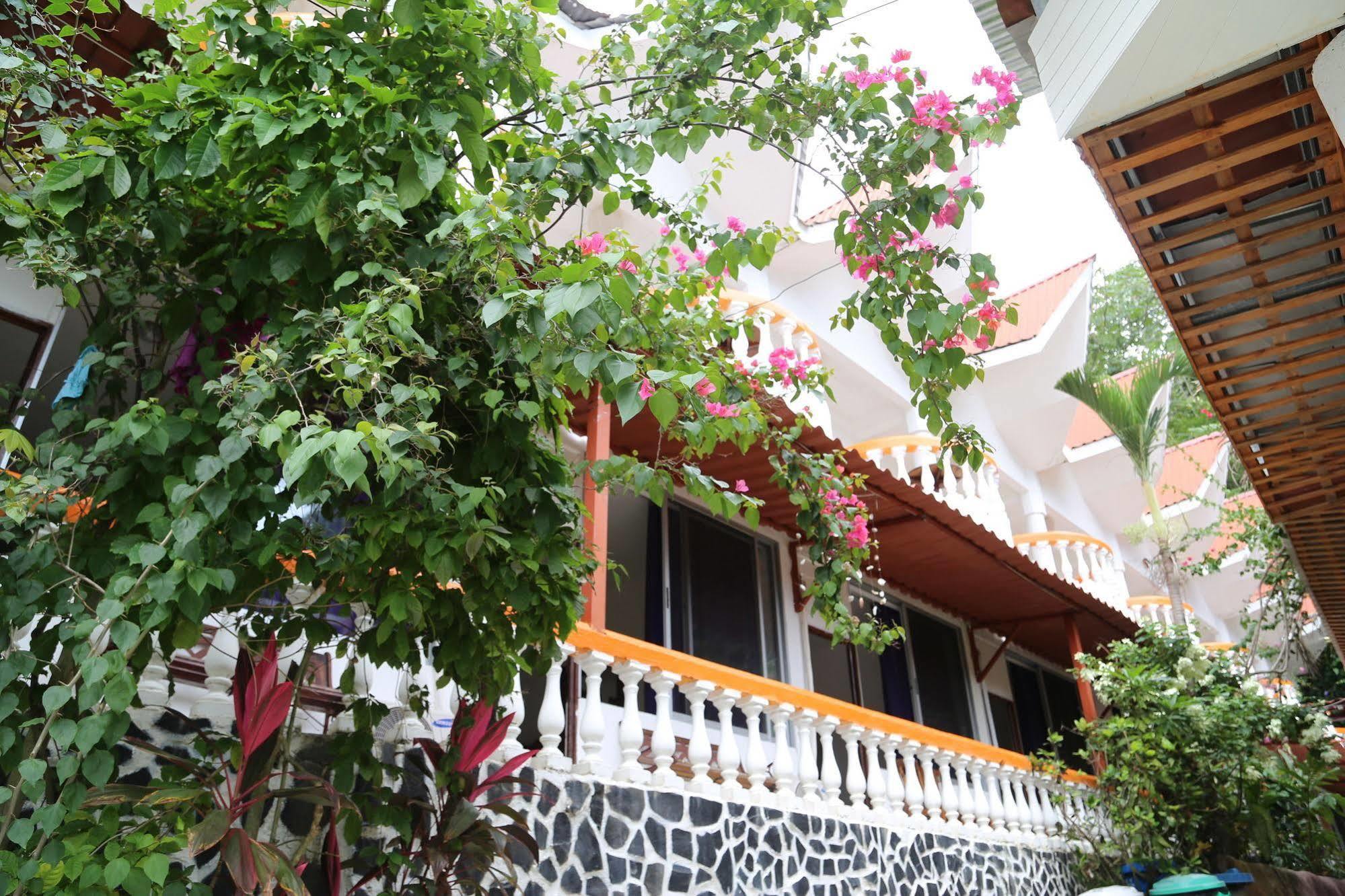 Coco Hotel