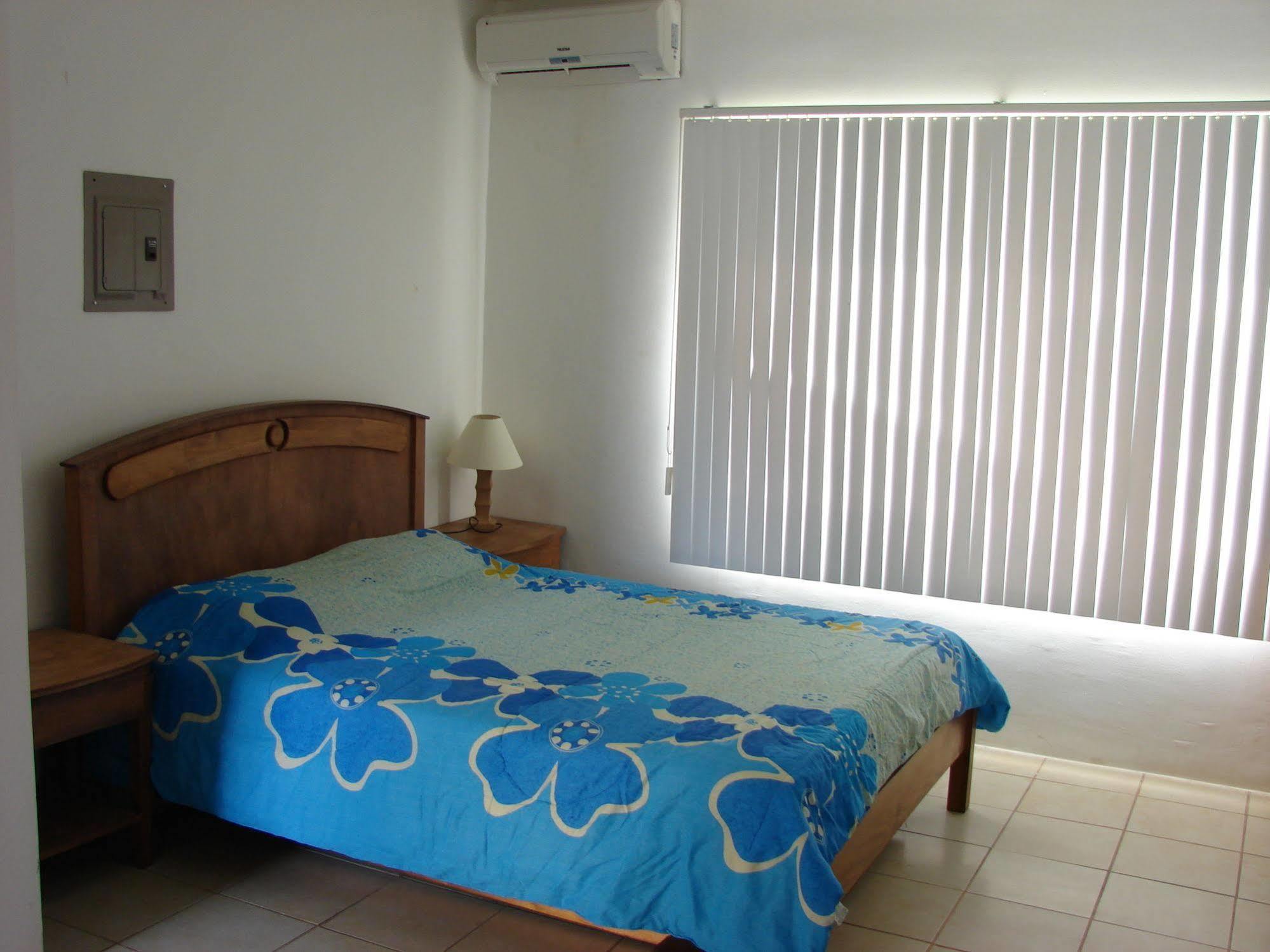 Aparthotel Torres Del Coco