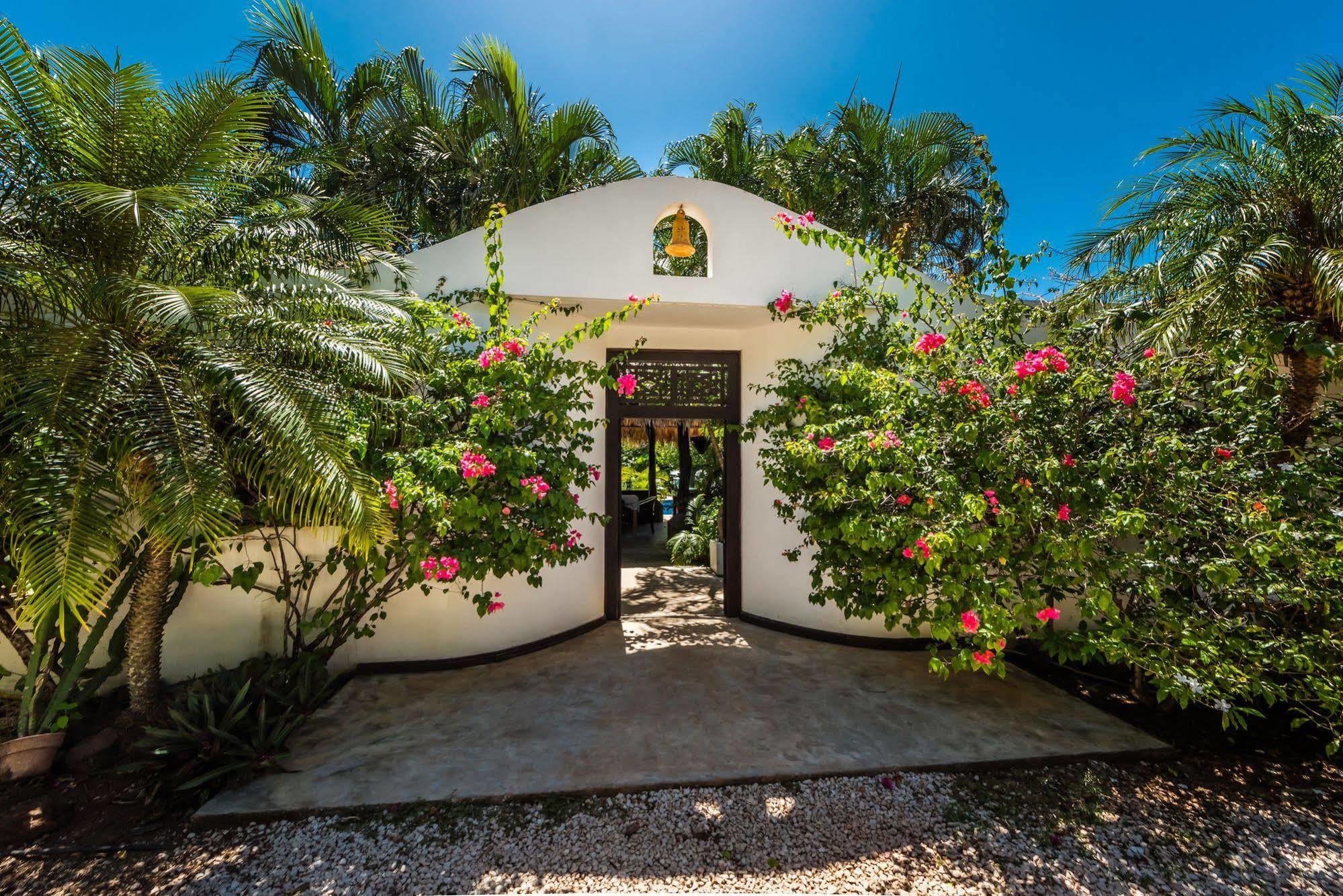 Hacienda Jj 3*