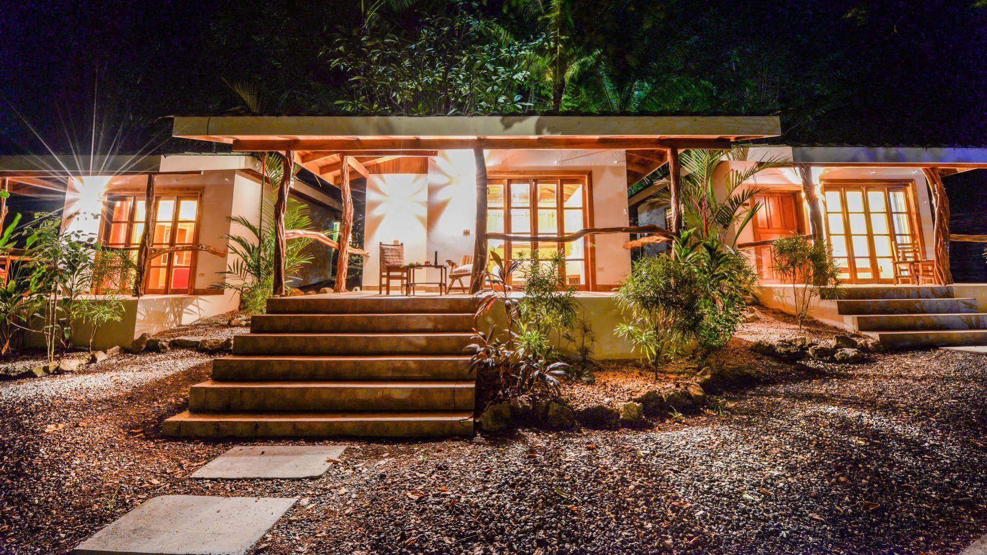 Bed & Breakfast Makanas Playa Santa Teresa (Puntarenas)