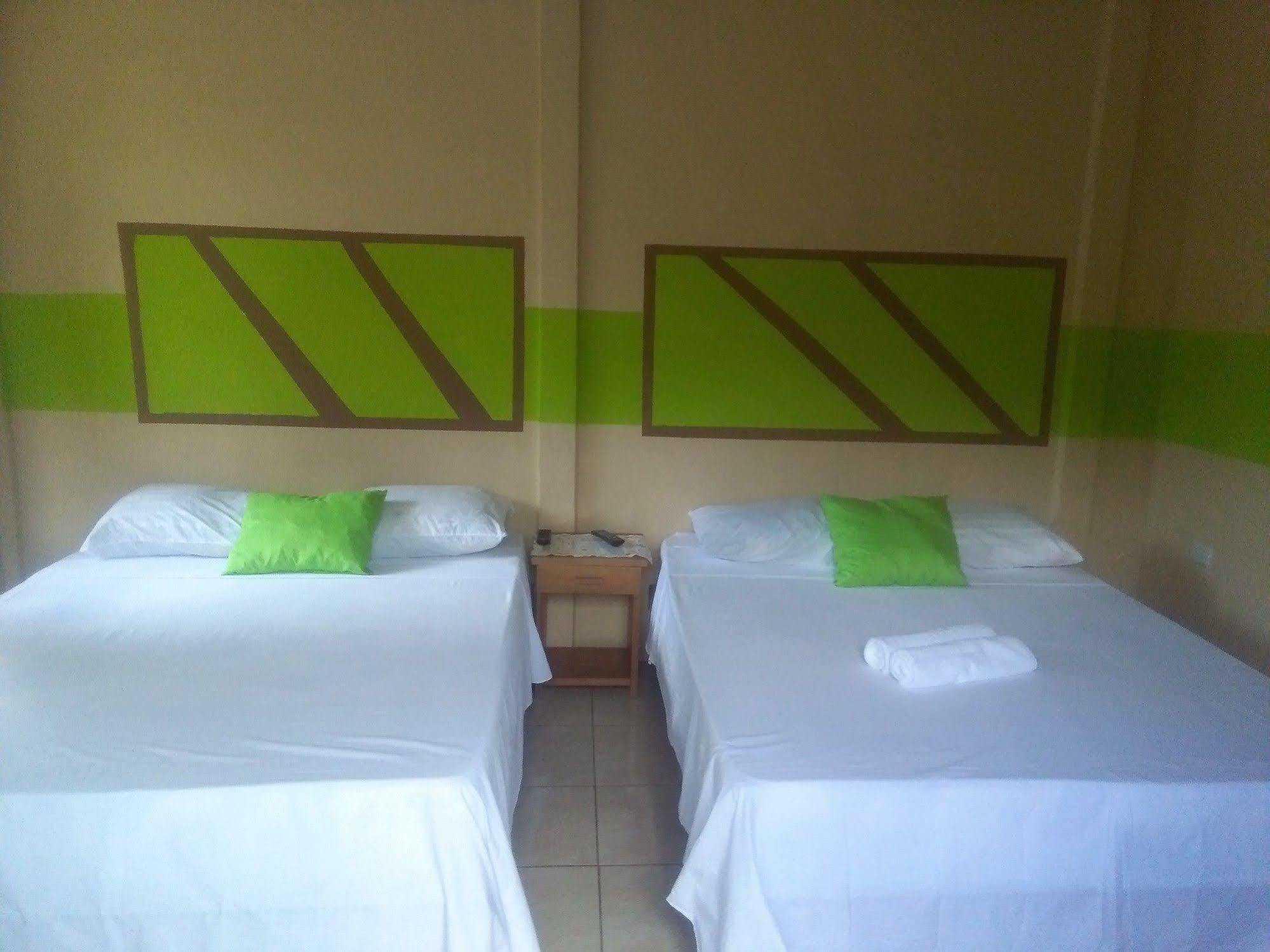 Paraiso Volcano Lodge *