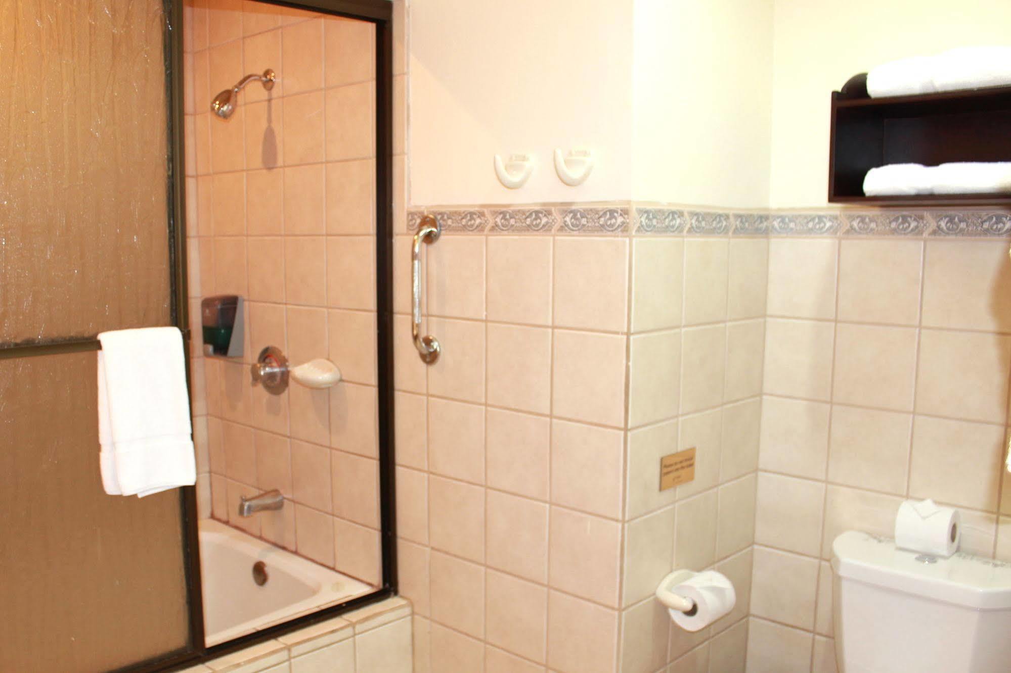 Hotel Sportsmens - Gentlemen's Club (adults Only) 4*