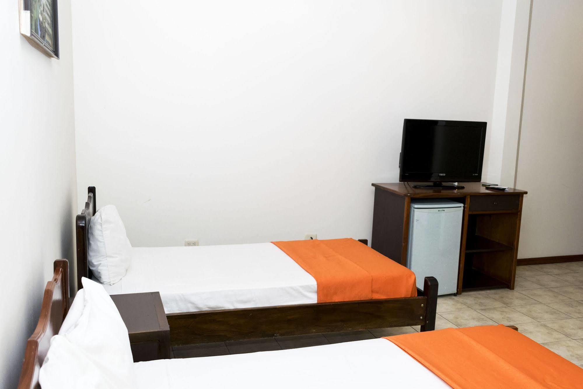 Hotel Puntarenas Beach 4*