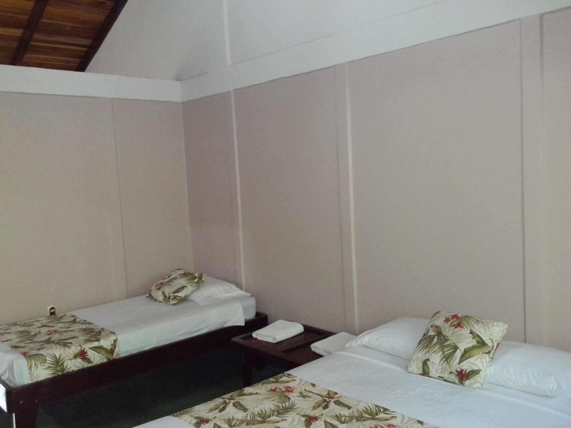 Cabinas Jimenez * Puerto Jimenez