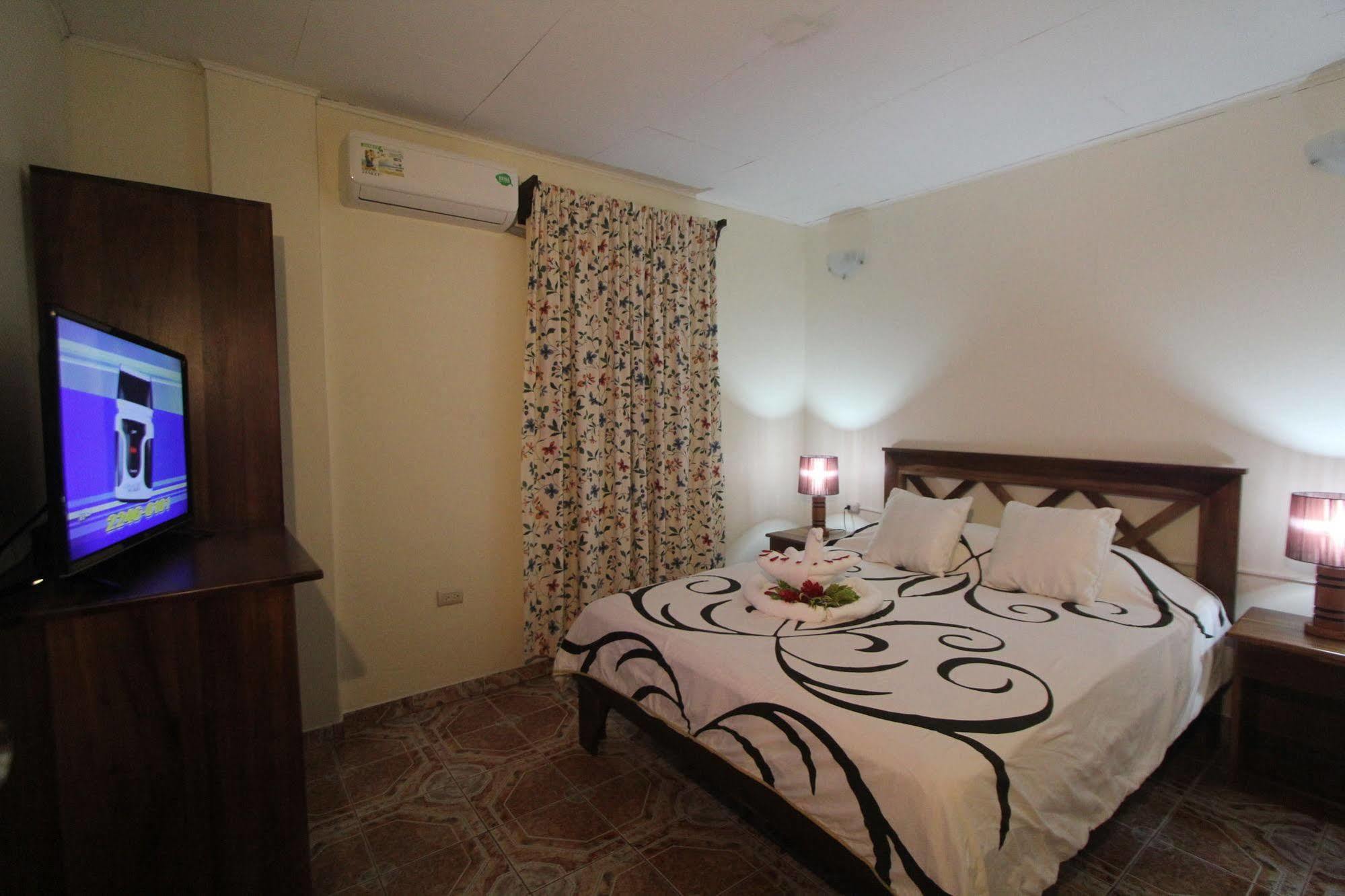 La Fortuna Rooms Hotel La Fortuna