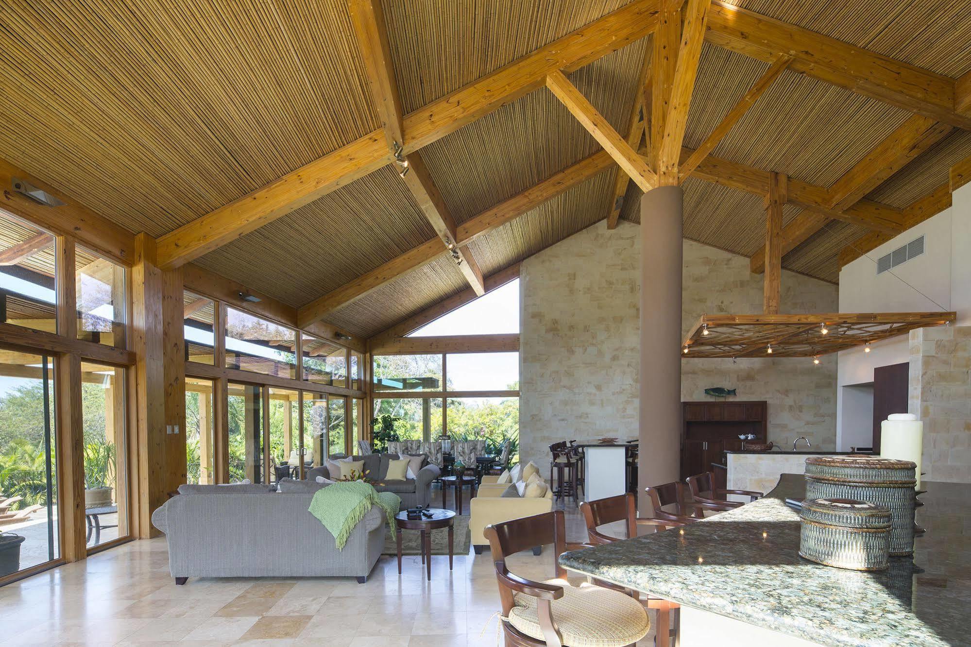 Papagayo Luxury