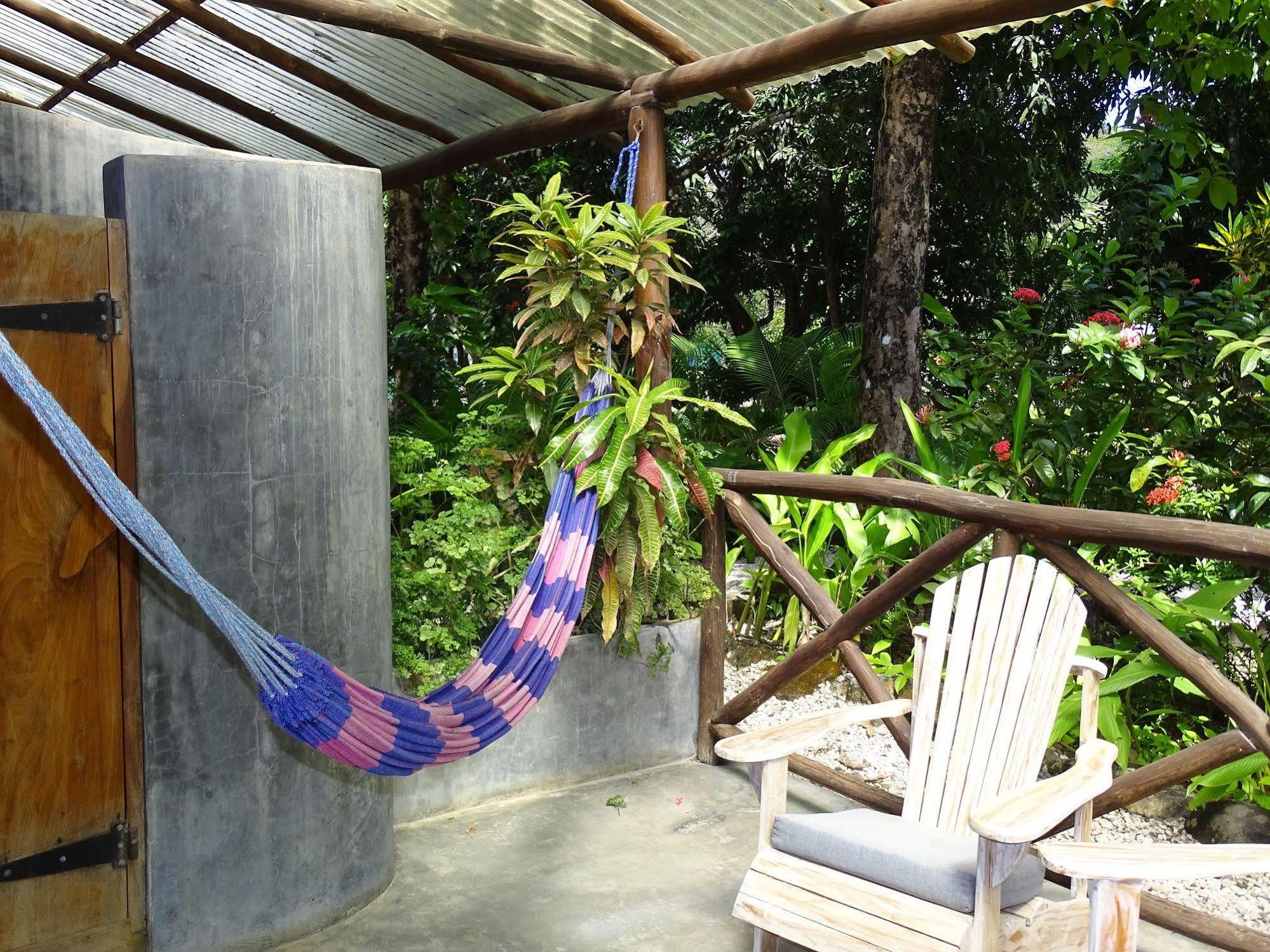 Indigo Yoga Surf 2* Malpais