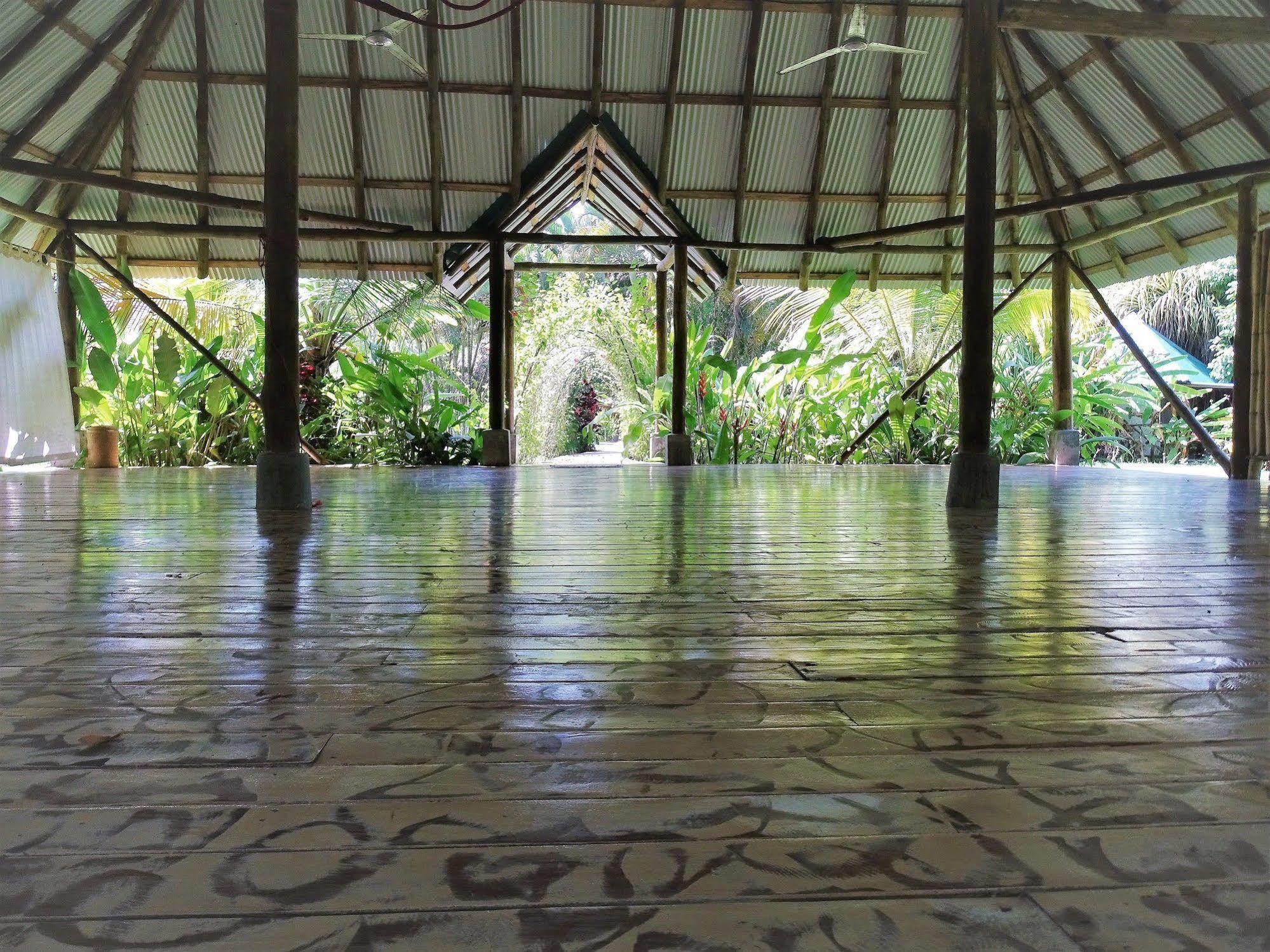 Hotel Indigo Yoga Surf 2*