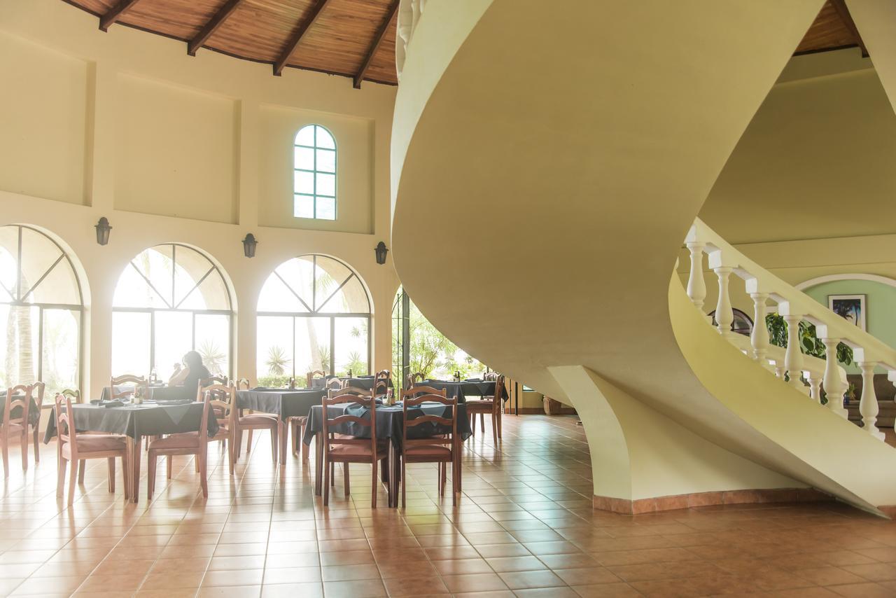 Hotel Delfin Playa Bejuco 3*