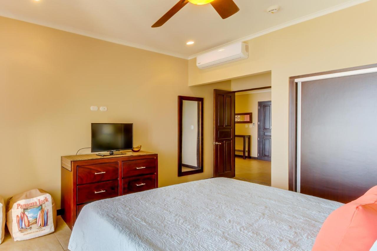 The Palms 301 Apartment *