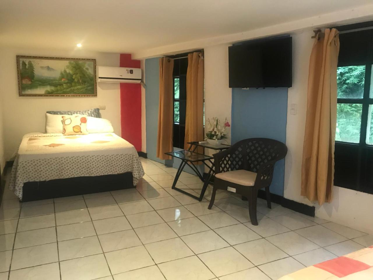 Cabinas Cafe Del Mar Hotel