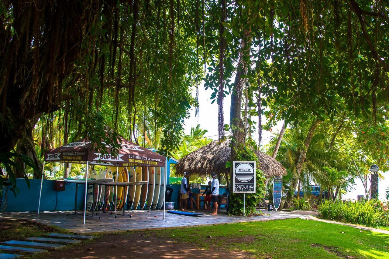 Break & Cr Surf Camp Hotel Jaco
