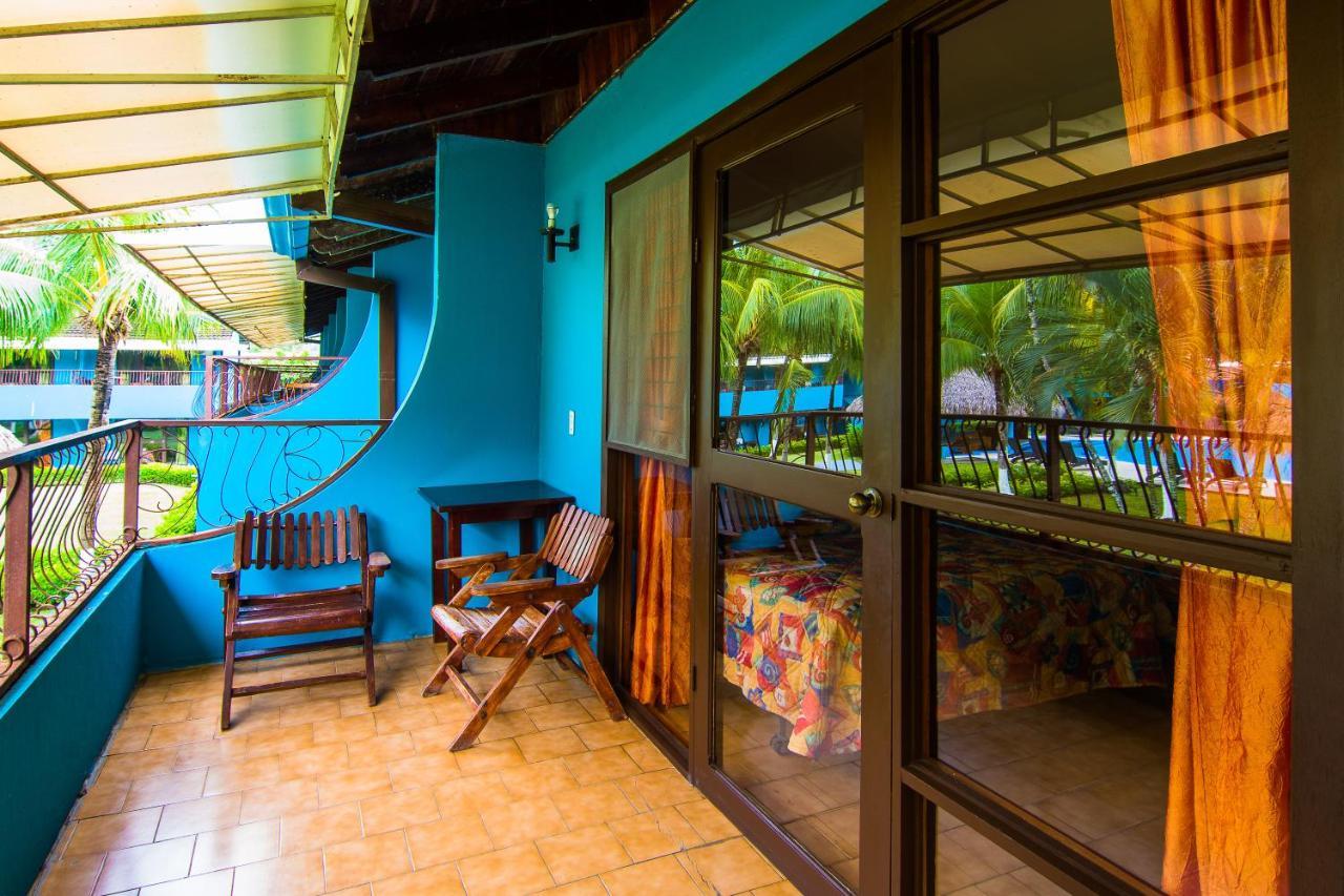 Break & Cr Surf Camp Hotel 3*