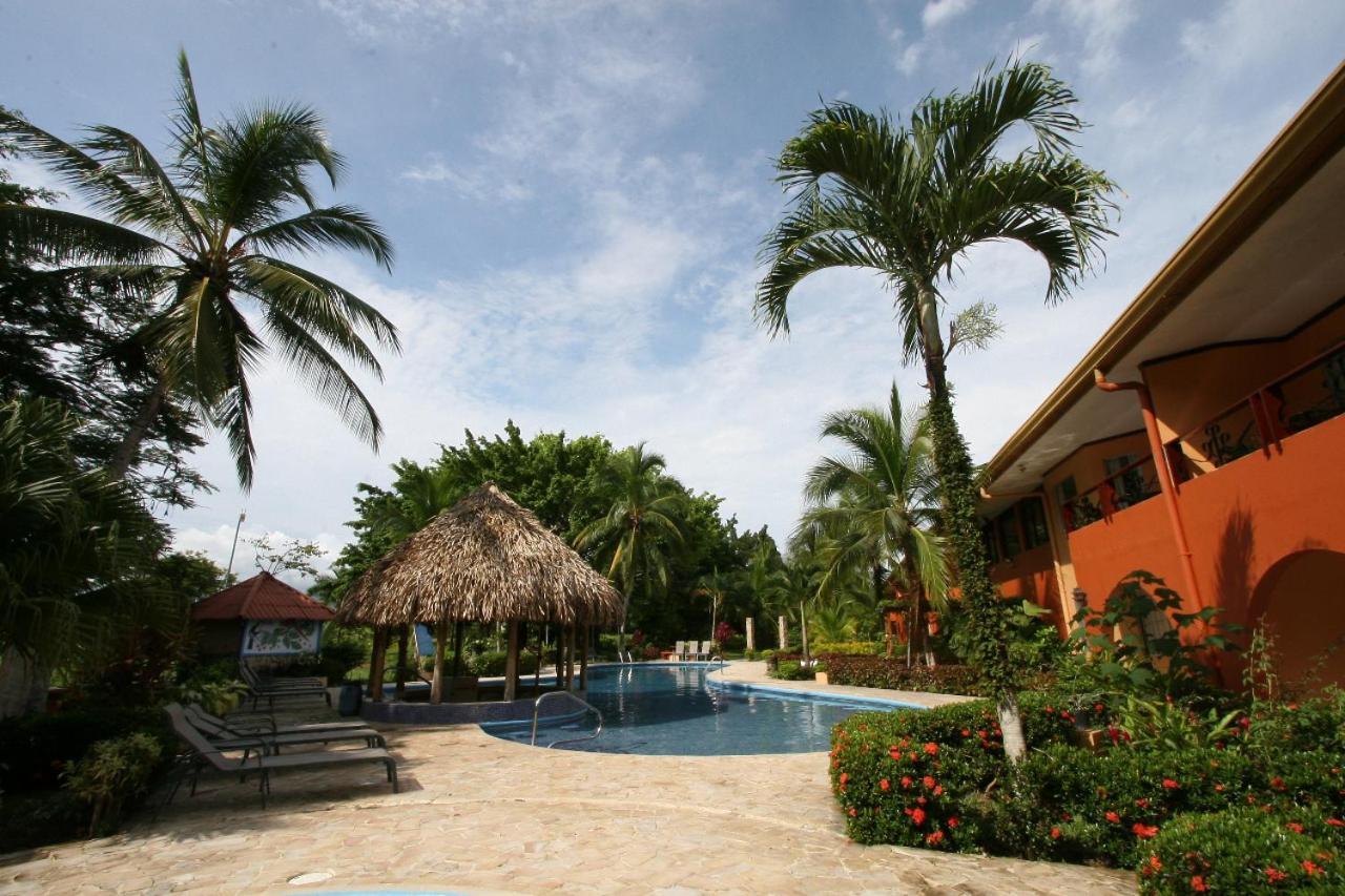 Hotel Getaways At Pueblo Real