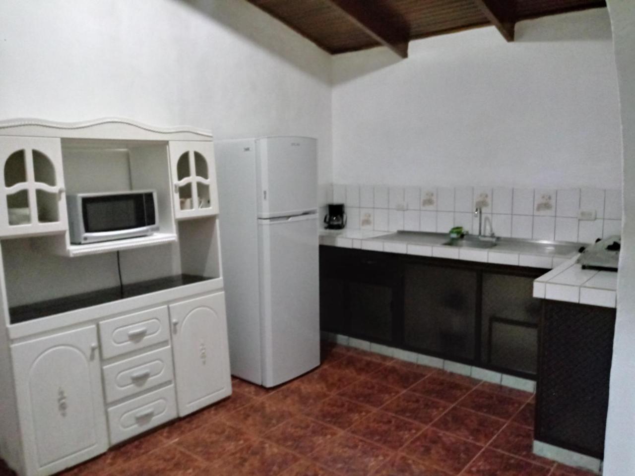 Vista Real Inn 2*