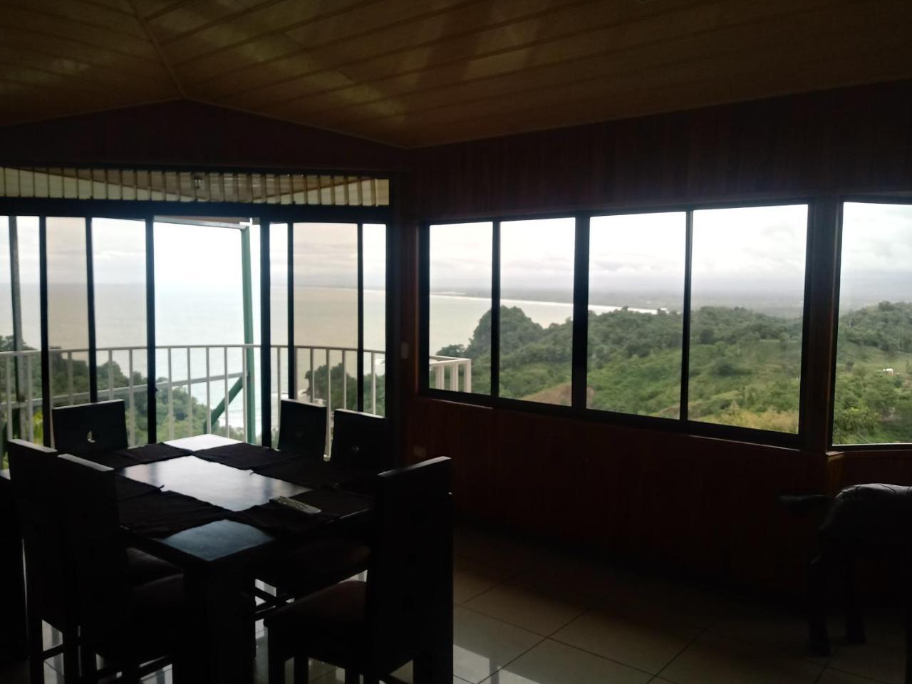 Vista Real Inn