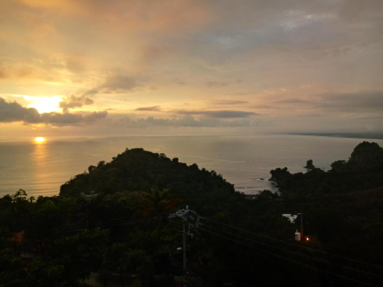 Vista Real Inn 2*