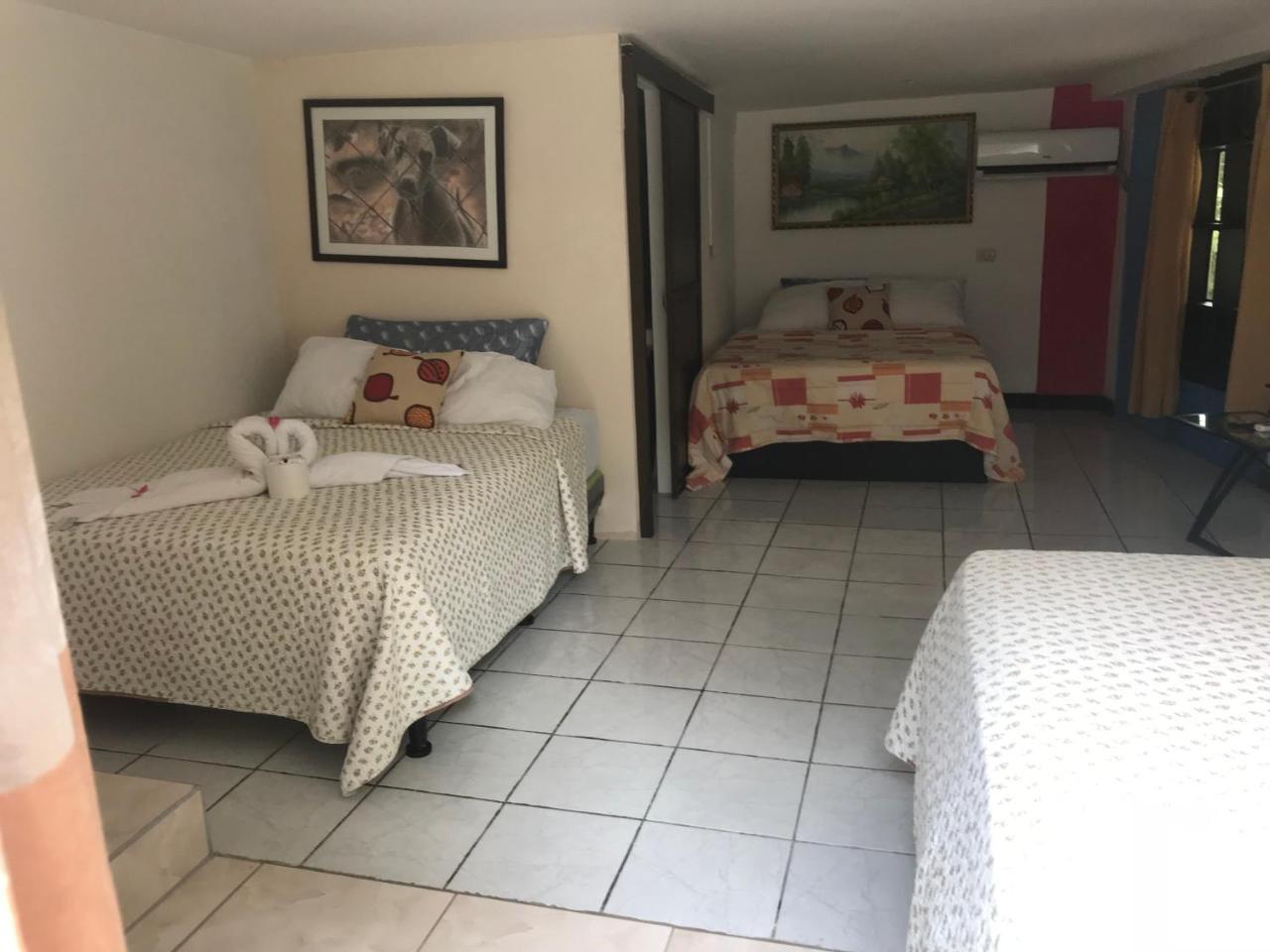Cabinas Cafe Del Mar Hotel
