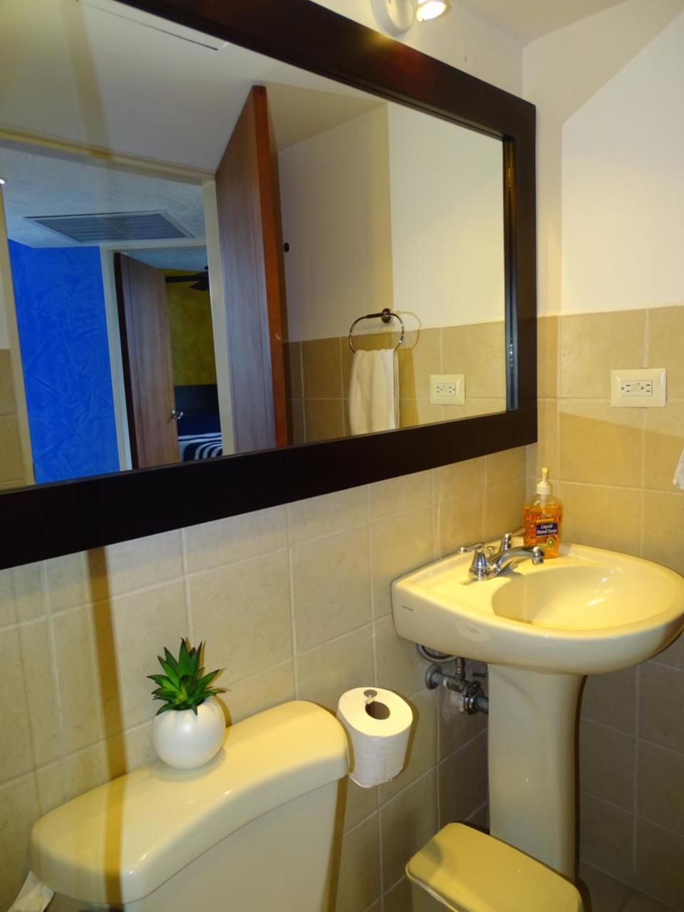 Aparthotel Jaco Beach Condos Jaco