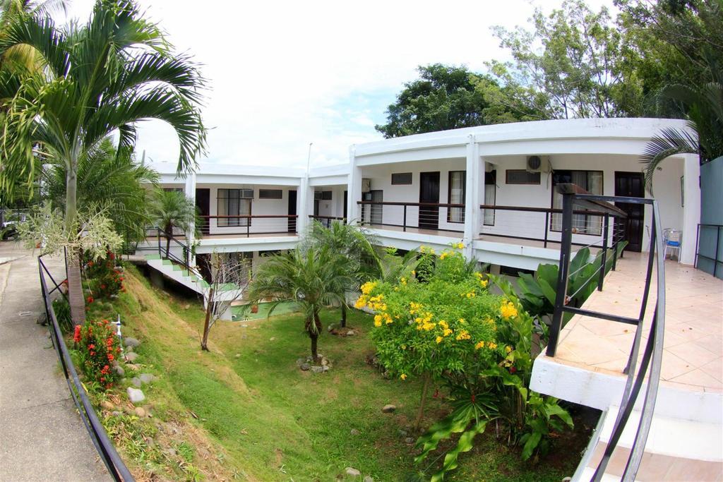 Pacifico Lunada Manuel Antonio
