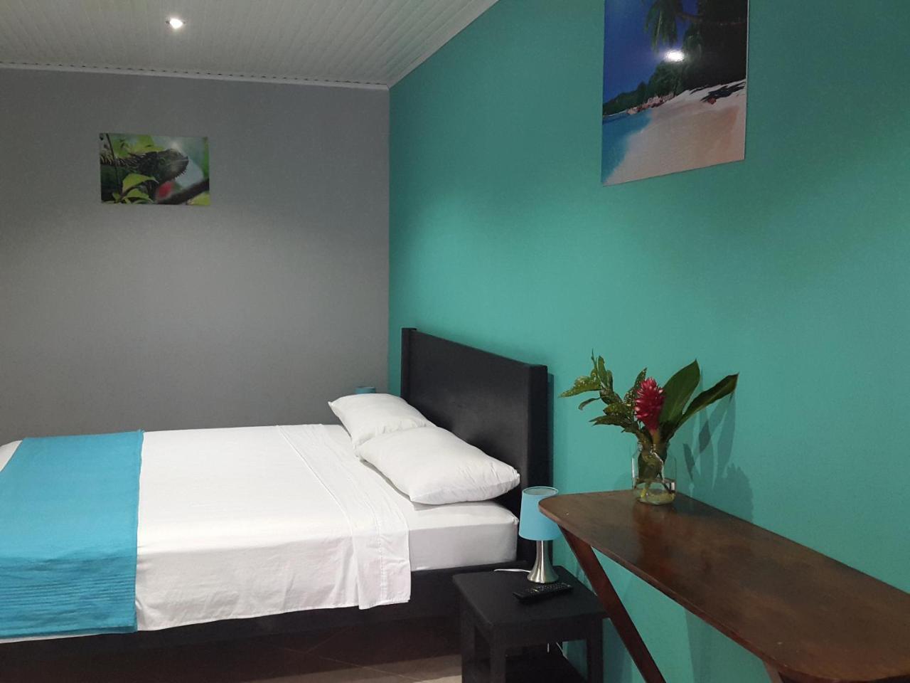 Hotel Colibri