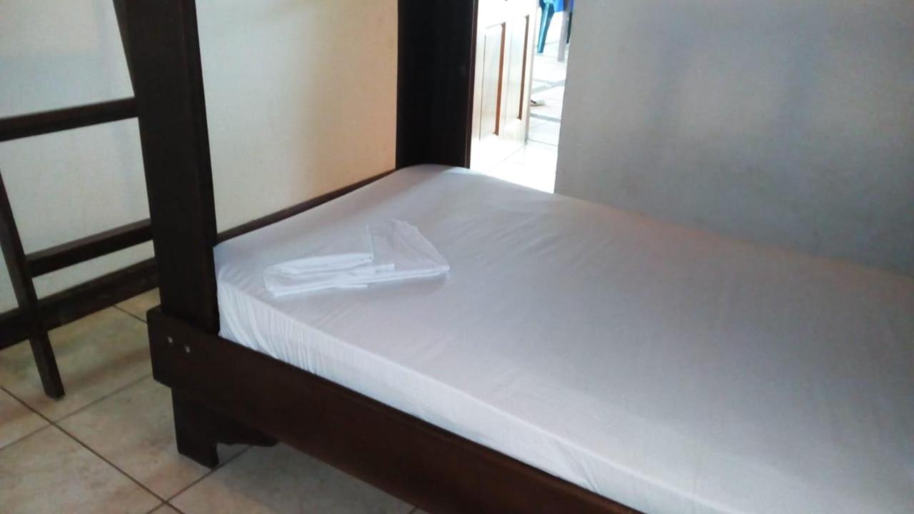 Hostel Cabinas Surf Arribadas