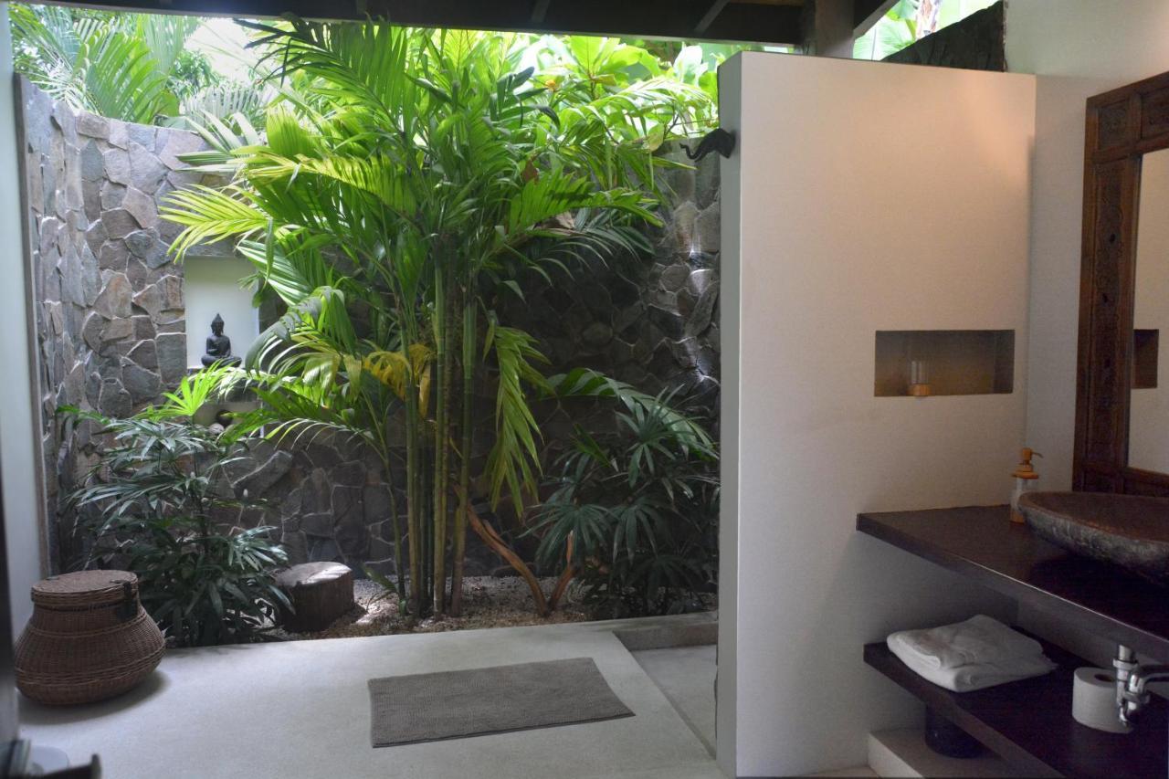 Casas De Agua 3*