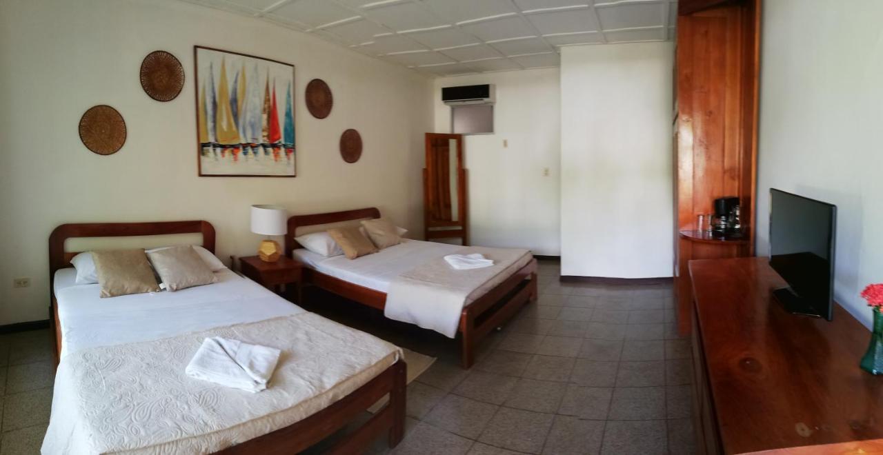 La Isla Hotel Parrita
