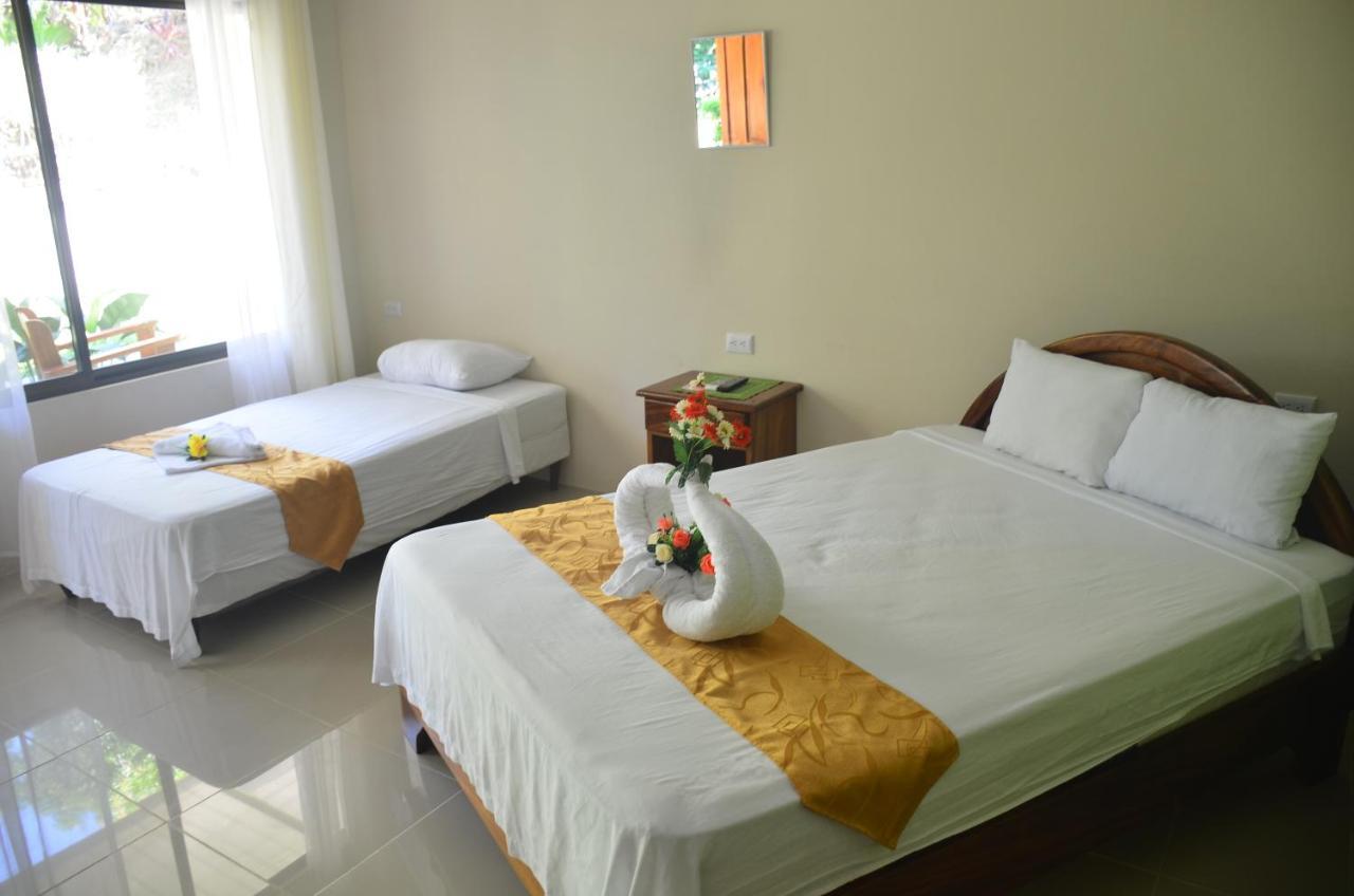 Manuel Antonio Hostel Resort Hostel *