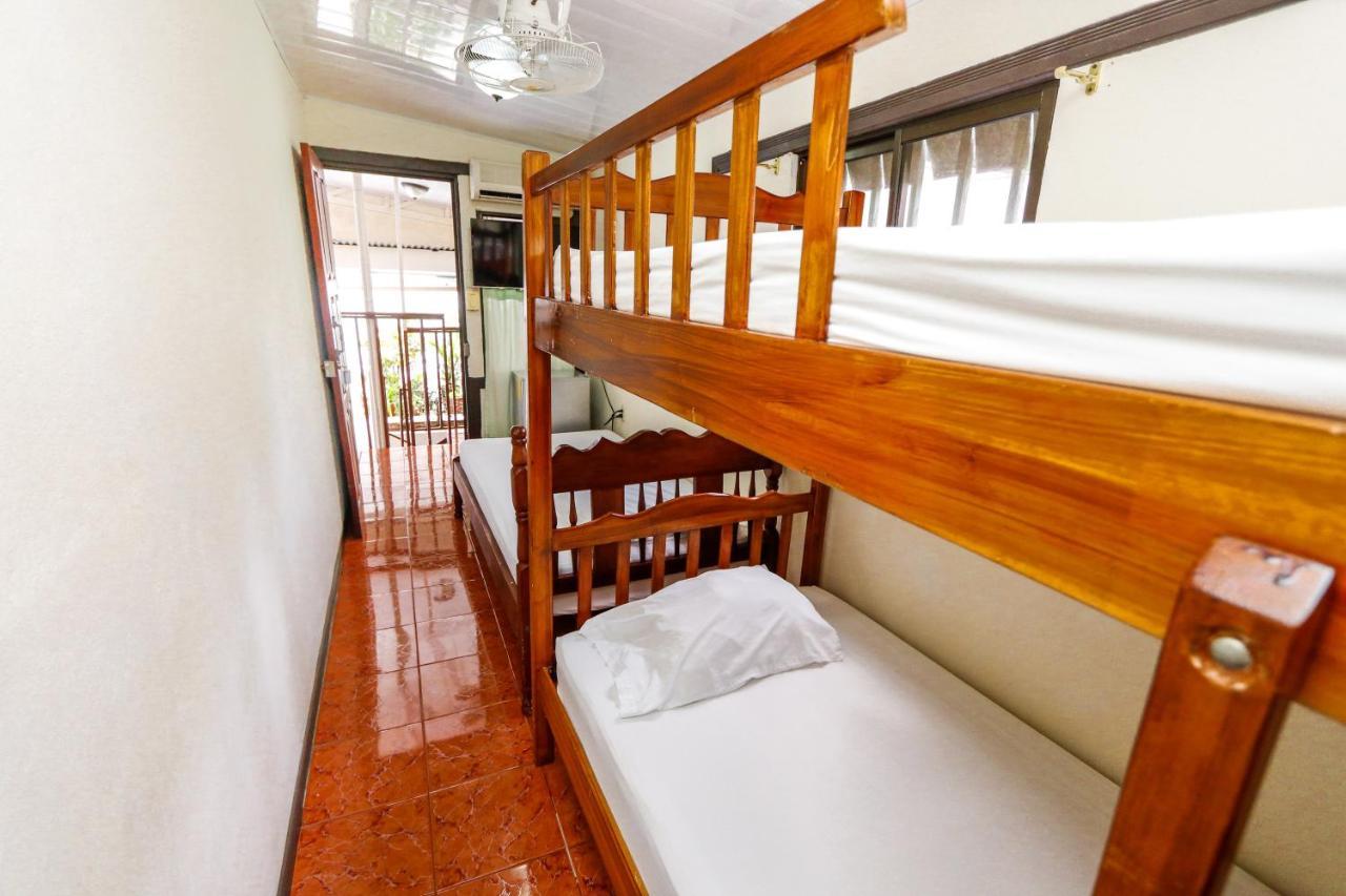 Hotel Flor Blanca