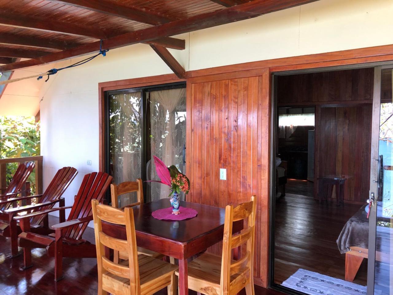 Cabana Ara Macao Drake Bay