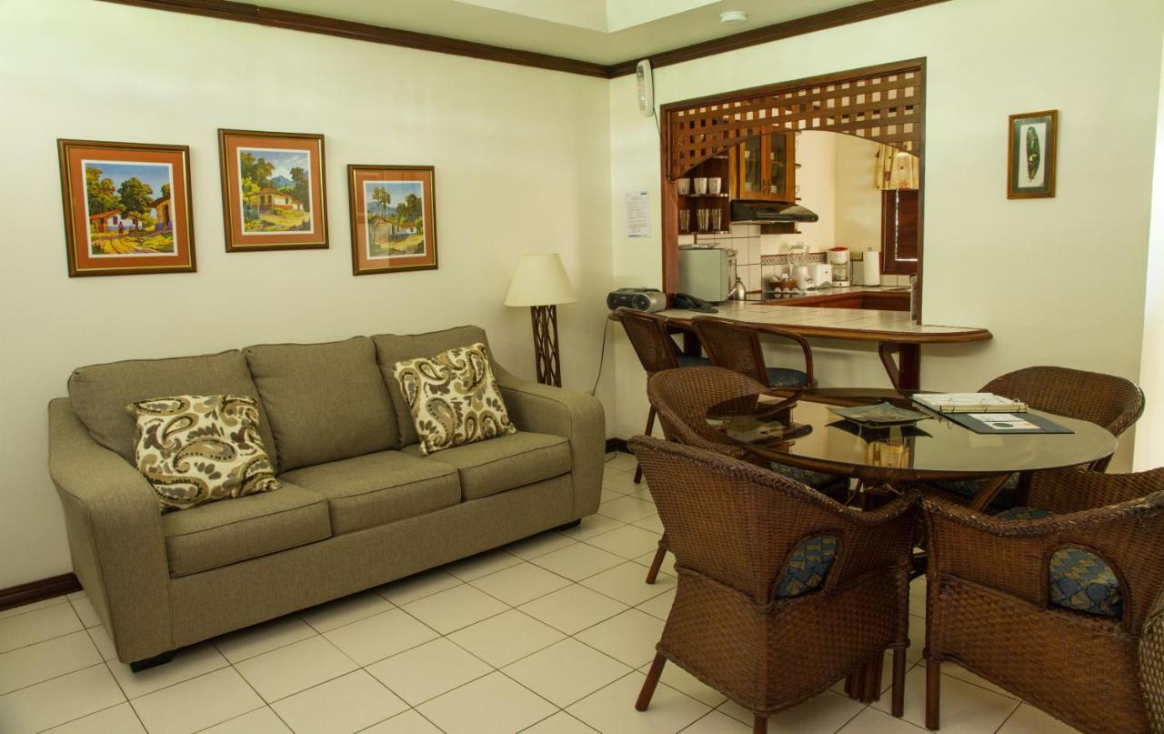 Getaways At Pueblo Real