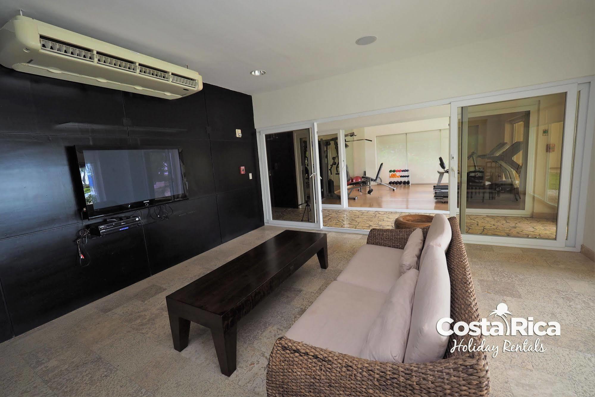 Acqua Residences 3*