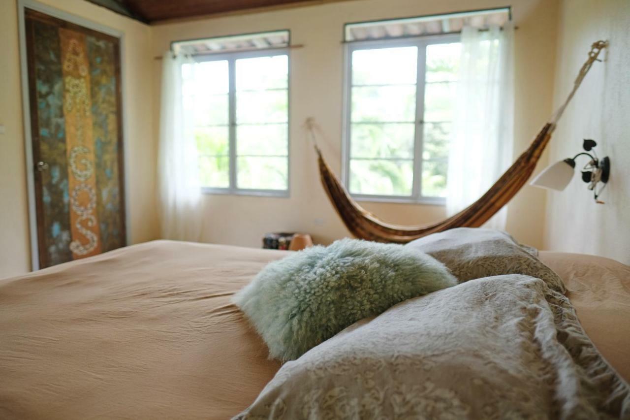 Chilantro & Hangout Homestay Ojochal