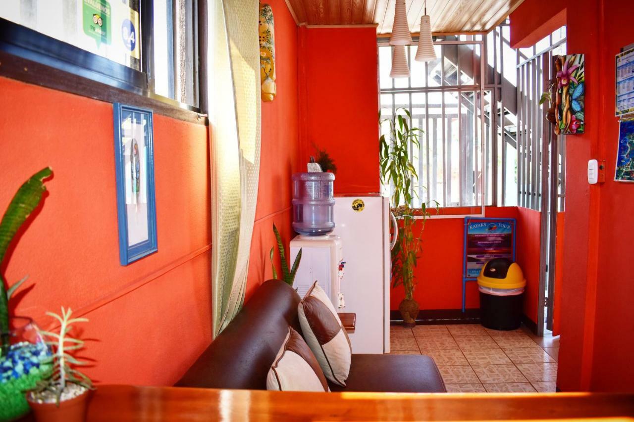 Cabinas The Corner Guest house *