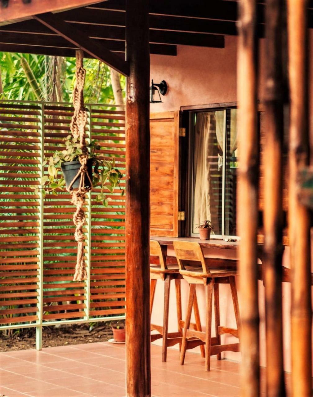 Salty Enthusiasts Share House & Playa Santa Teresa (Puntarenas)