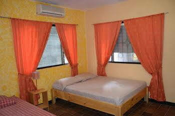 Hostel Casa Pura Vida Surf - Costa Rica *