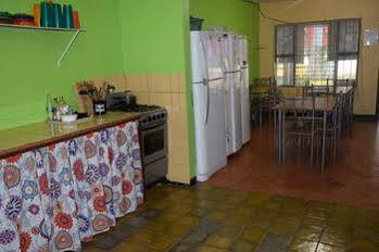 Casa Pura Vida Surf - Costa Rica Hostel Tamarindo