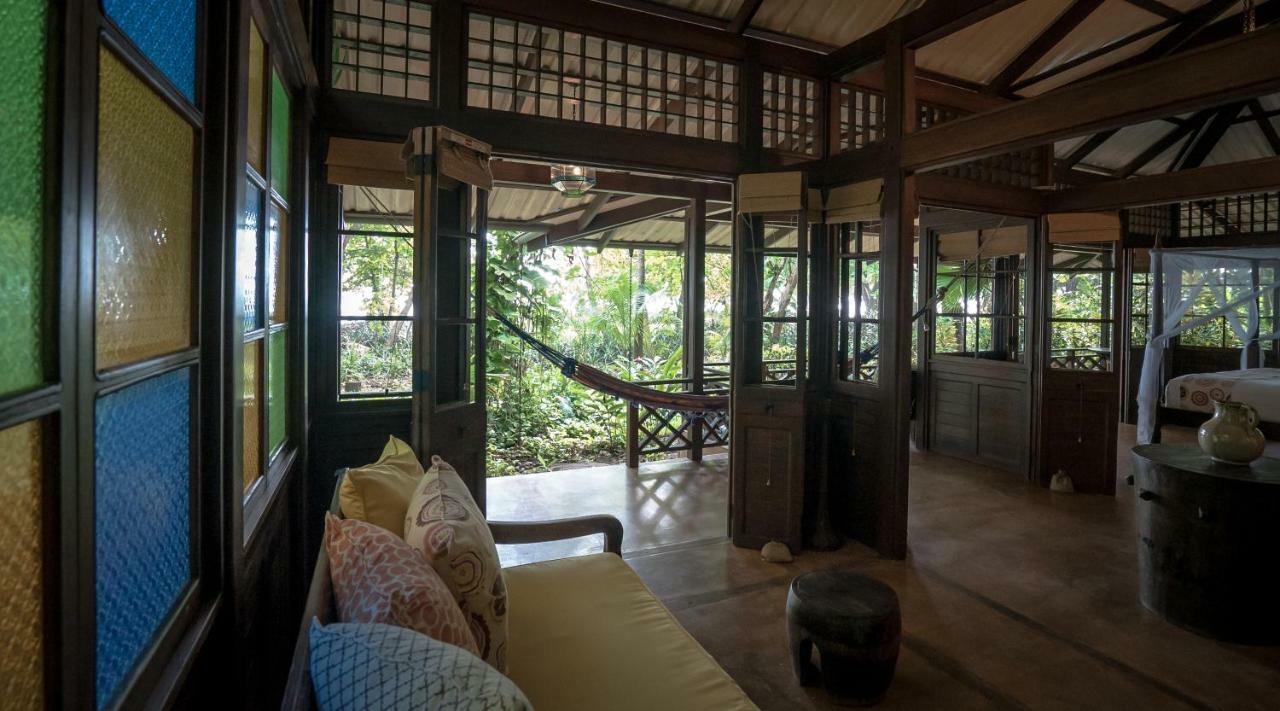 Latitude 10 Exclusive Beach Hotel 4*