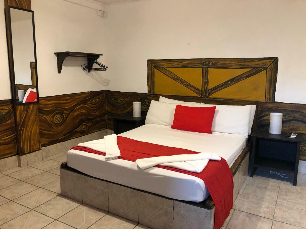 Hotel Mimos 3*