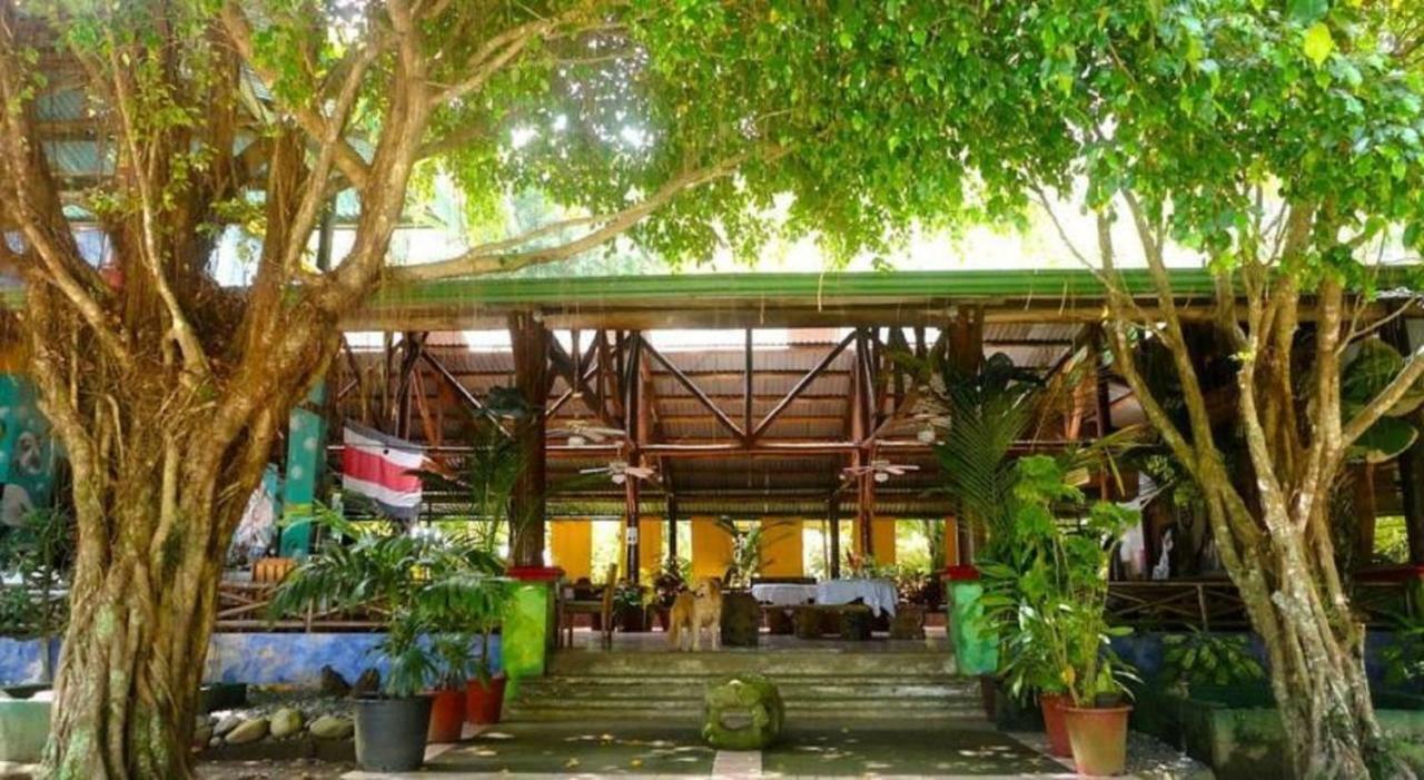 Hotel Roca Verde Beachfront Puntarenas
